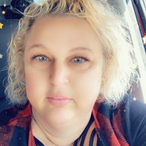 Meet your Posher, Alicia